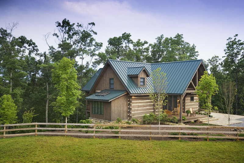 exterior2.jpg (230398 bytes)